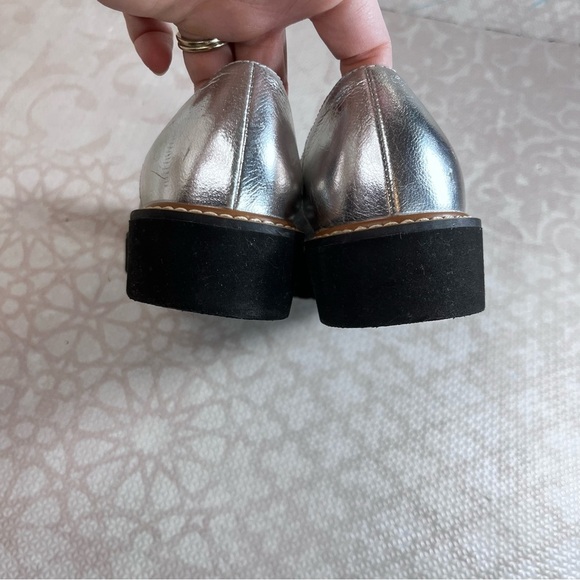 Naturalizer Metallic Silver Tassel August Loafers Preppy Slip-on Women’s Shoe - Picture 2 of 12